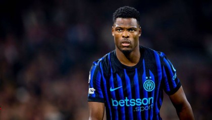 阿奇姆彭重返泰达足球场：从旧将到新星的蜕变之路