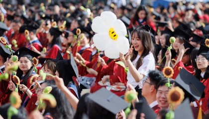 中国人民大学与加拿大女王大学金融硕士——击碎金融职场的隐形壁垒