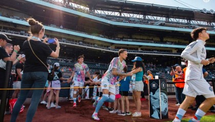 周四004美职业：纽约城vs亚特兰大联，东海岸金融帝国，南方的重建之子！