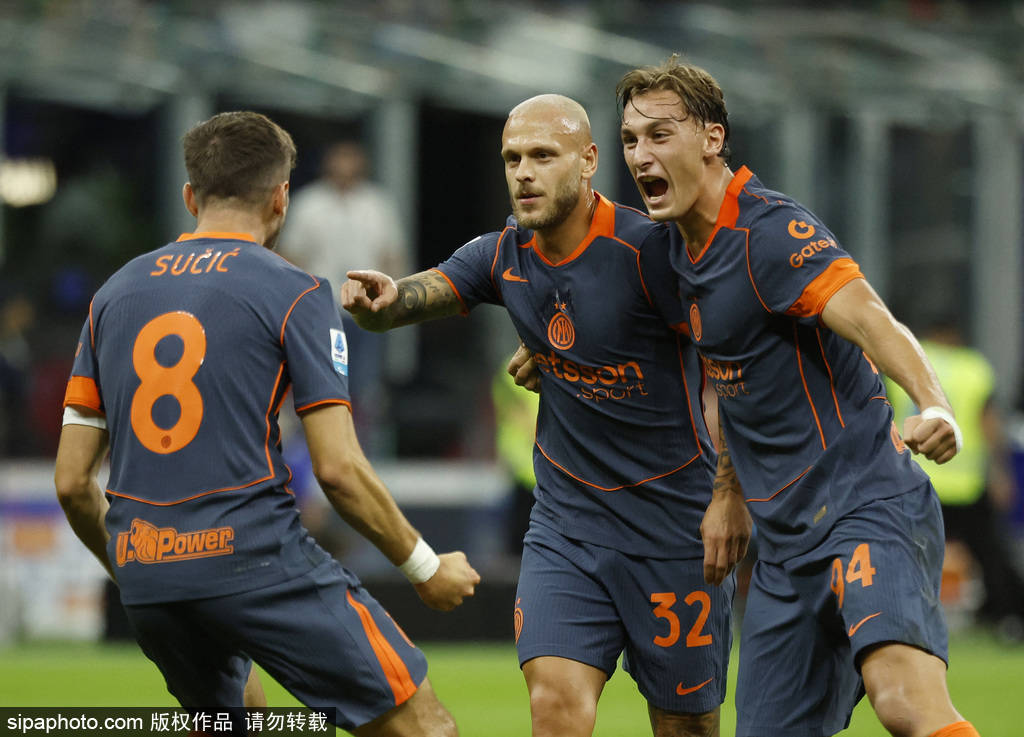 意甲-迪马尔科建功奥古斯托造乌龙 国际米兰2-1萨索洛