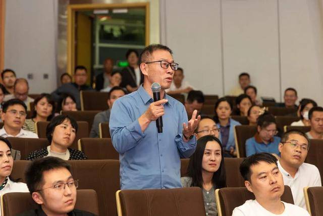 中国人民大学“陕公大学堂”公益讲座在郑举办