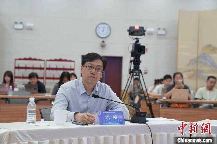 明明:财政、金融政策发力助上半年中国经济温和回升